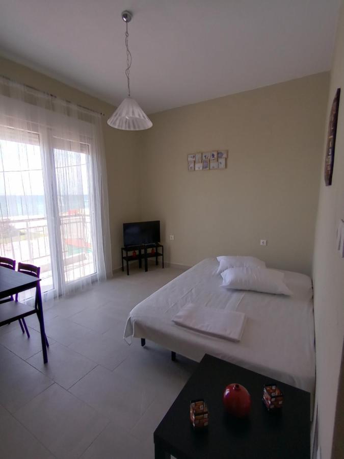 Katerina Apartment Nea Plagia Exterior foto